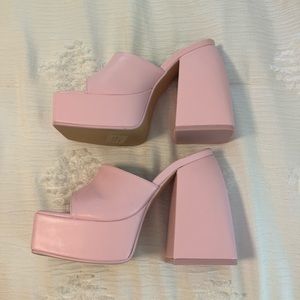 Light pink platforms